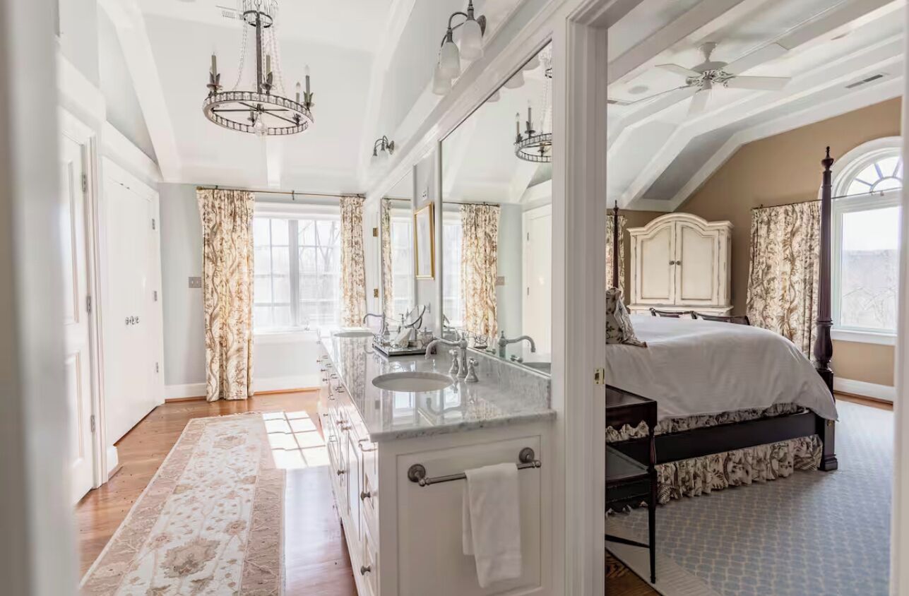 5 slaapkamers, een strijkplank/strijkijzer, gratis wifi, beddengoed