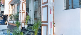 HOTEL HRISHIKESH HIGH