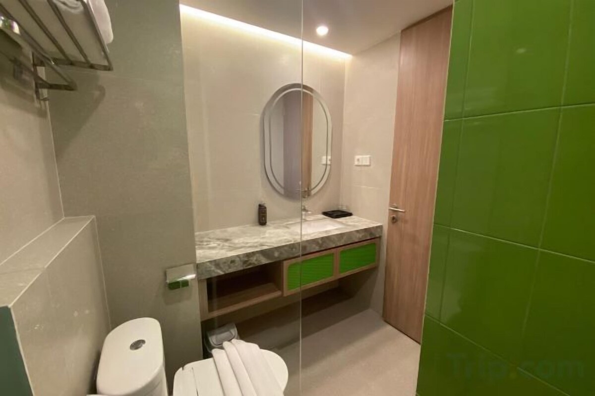 Douche, douche cascade, articles de toilette (gratuits)