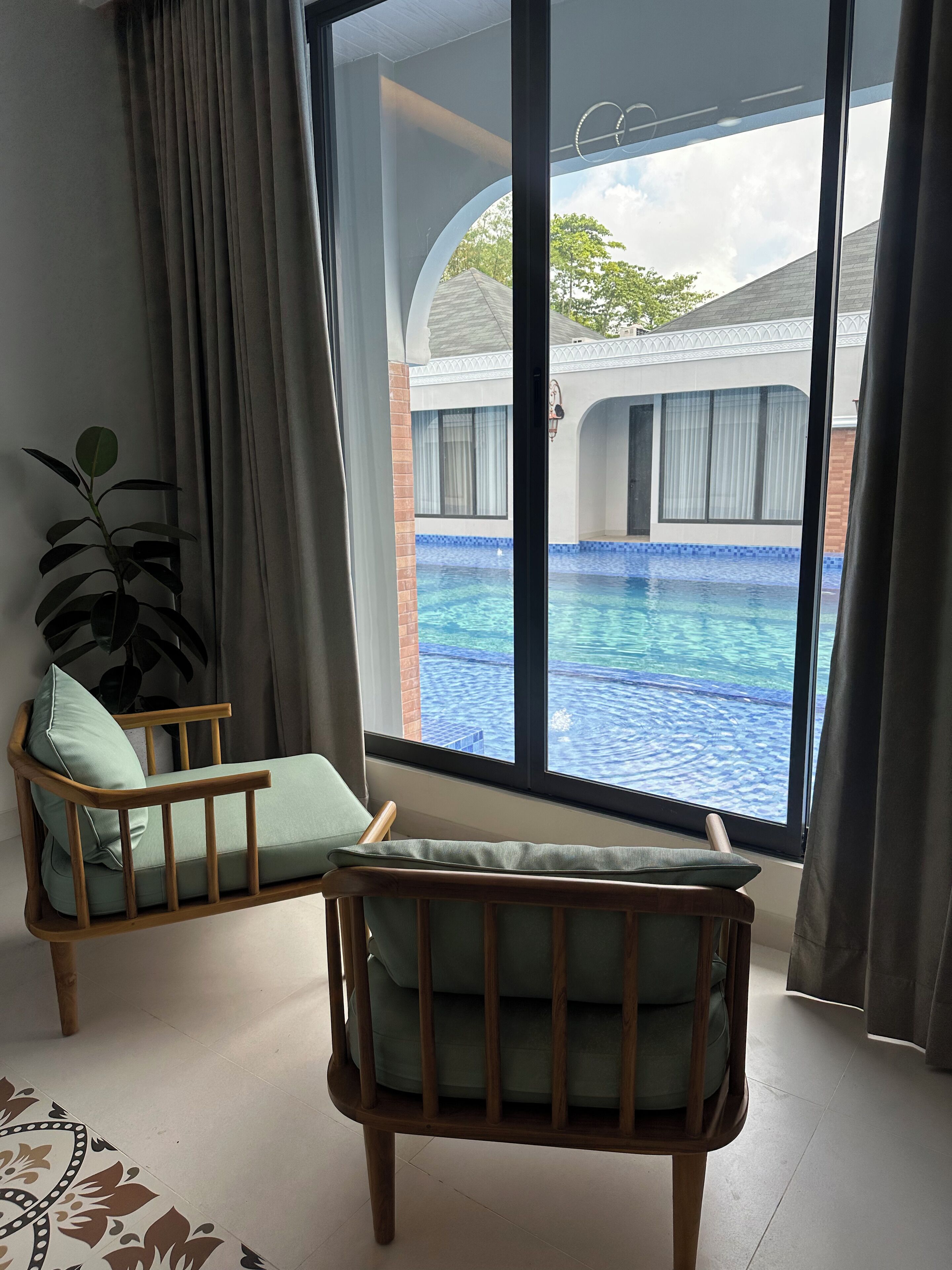 Family Villa, Pool Access | Desk, soundproofing, free WiFi, bed sheets