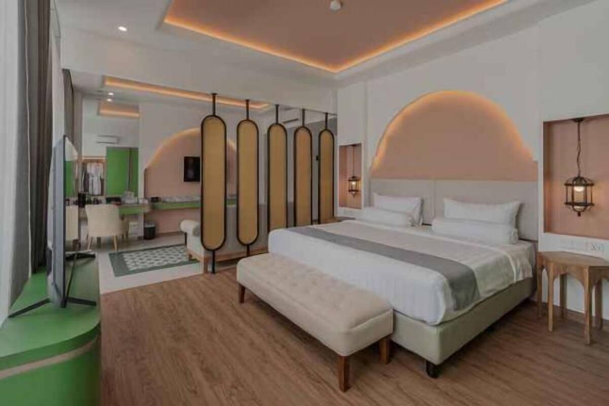 1 bedroom, desk, soundproofing, free WiFi