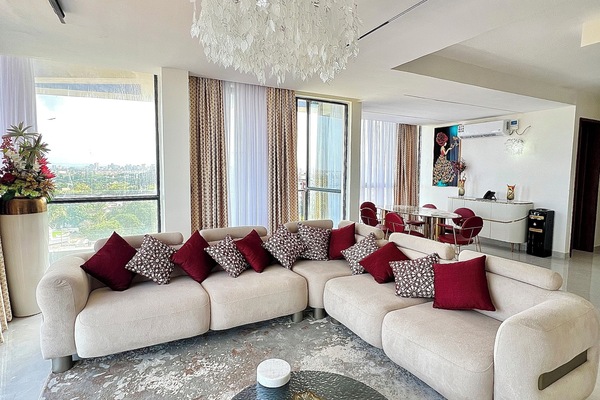 Executive Suite, 2 Bedrooms, Garden View | Living area | Smart TV
