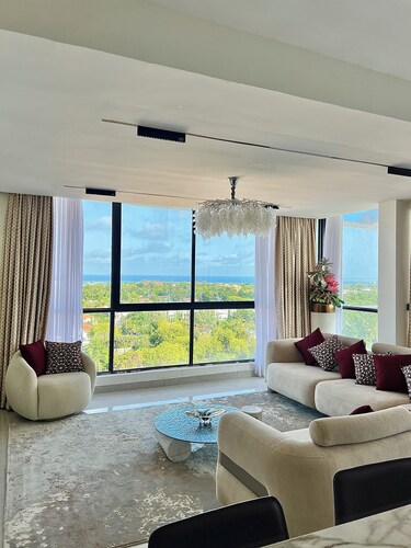 Mira Heights Suite & Conferencing