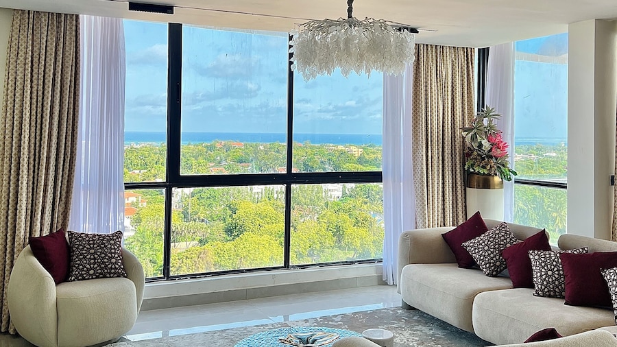 Mira Heights Suite & Conferencing