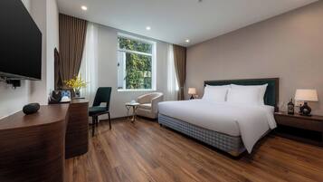 Habitación ejecutiva con 1 cama doble o 2 individuales, vistas a la ciudad | Decoración individual, mobiliario individual, escritorio