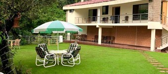 Grand Premium Continental Hotel