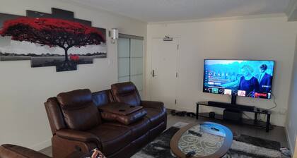 1-bedroom apartment SW in marvelous Calgary with fitness room, WiFi