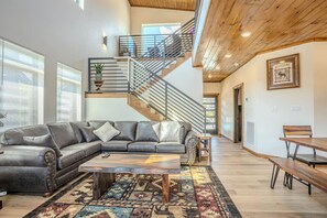 Fernseher, Kamin, Videospiele, Drucker