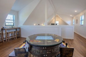 Games room - Lakeview Cabin, Hot Tub, Game Rm (Sevierville)