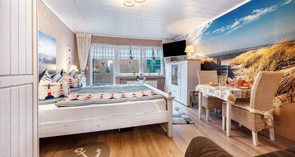 Ferienwohnung 'Freesenhuus' mit Privatterrasse und Wi-Fi