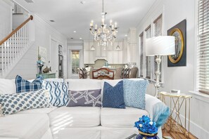 Smart TV, caminetto, studio