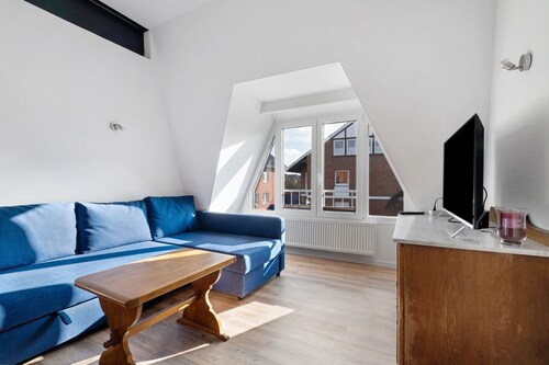 Apartment 'Die Alter Schwede 2' with Shared Terrace and Wi-Fi