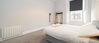 Lochside Apartment B