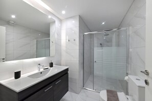 Apartment | 4 bedrooms, desk - Porto Pireo By Superhost365 (Piraeus)