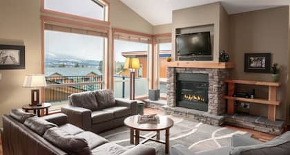 Residences 3 Bedroom Bugaboo Plus Condo: Unit 15