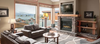 Residences 3 Bedroom Bugaboo Plus Condo: Unit 15