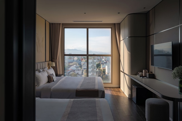 三人房, 城市景观 | 客房内保险箱、免费 WiFi、床单