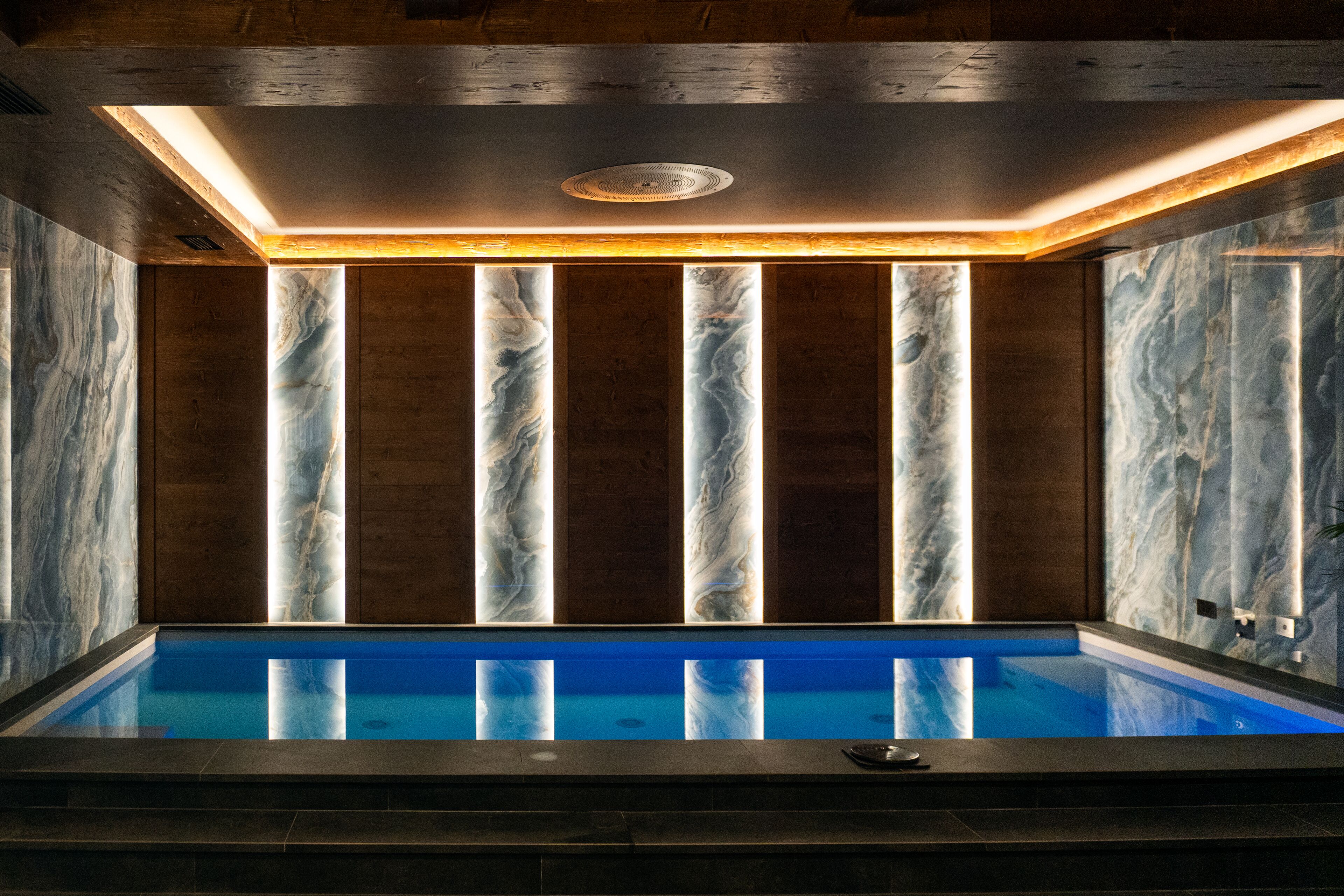 Sauna, Whirlpool, Dampfbad, Türkisches Bad/Hamam, Körperpeelings