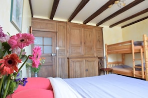 5 bedrooms, iron/ironing board, travel cot, free WiFi