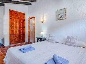 3 bedrooms, Internet