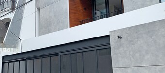 Oscar Alfa Resindece by NamRoom