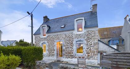 House for 5 to 50m from the seafront