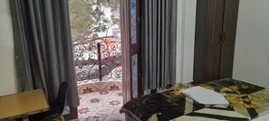 Deluxe Room | Free WiFi - Hotel Parv (Varanasi)