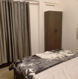 Deluxe Room | Free WiFi - Hotel Parv (Varanasi)