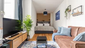 1 Schlafzimmer, BĂŒgeleisen/BĂŒgelbrett, WLAN, BettwĂ€sche