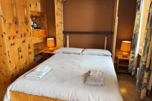 隔音、熨斗/熨衫板、Wi-Fi、床單