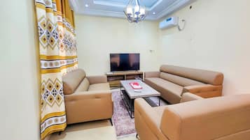 Appartement, 3 chambres, fumeurs, balcon | Salle de séjour