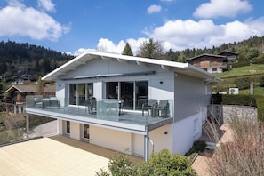 Esterni