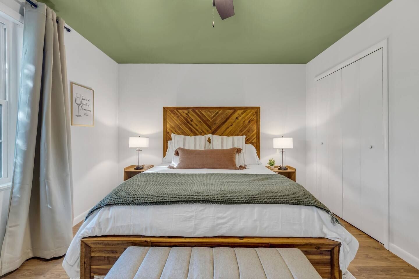 1 chambre, fer et planche à repasser, accès au Wi-Fi (inclus)