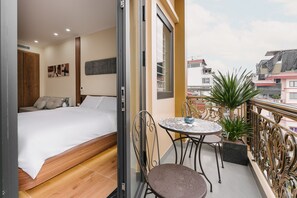Terrace/patio - Railway Apartment (Hanoi)
