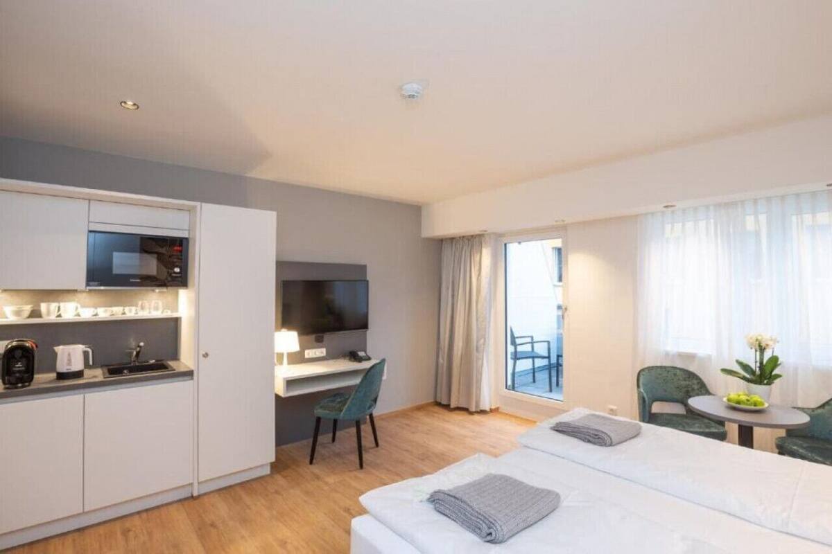Habitació Deluxe, balcó | 1 dormitori, decoració individual, mobiliari individual i escriptori