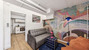 Basic Apartment | Individually decorated, individually furnished, desk, laptop workspace