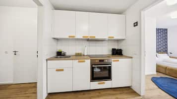 Apartment, 1 Bedroom (Studio) | Private kitchen | Mini-fridge, microwave, stovetop, dishwasher