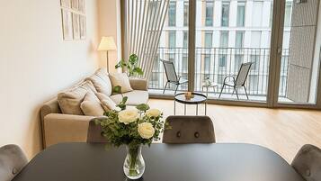 Luksusleilighet, 2 soverom | Eget kjøkken | Kjøleskap, ovn, kokeplater og oppvaskmaskin