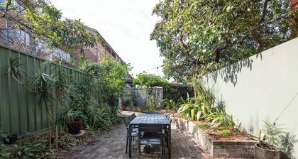 Newtown Terrace House Oasis