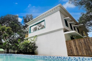 Villa | Exterior