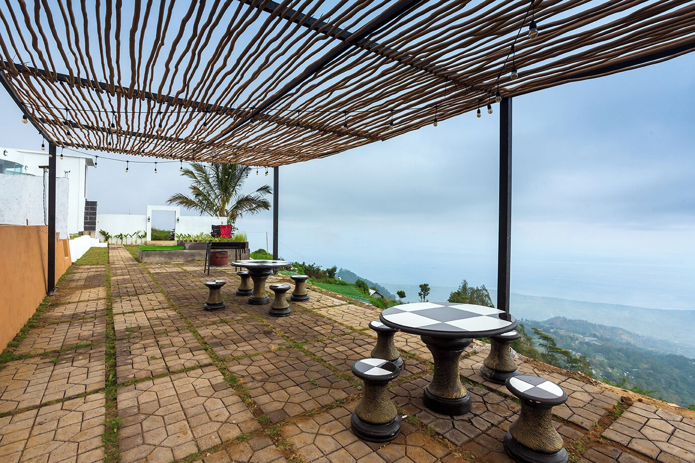 プレミアム ダブルルーム キングベッド 1 台 シービュー | リビング エリア