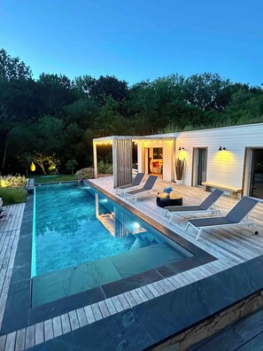 Piscine extérieure, piscine chauffée