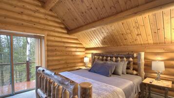 4 sovrum, skrivbord, gratis wi-fi och sÀngklÀder