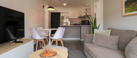 Televisión, oficina