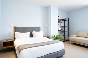 2 habitaciones, tabla de planchar con plancha, wifi y ropa de cama