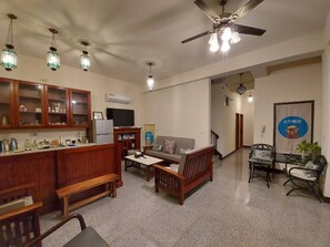 Interior - Chumentata (Jinsha)