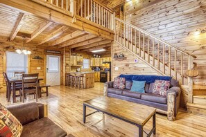 TV, fireplace - Lazy Bear Hideaway - Hot Tub - Movie Theater (Sevierville)