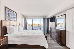 2 makuuhuonetta, työpöytä, Wi-Fi, vuodevaatteet