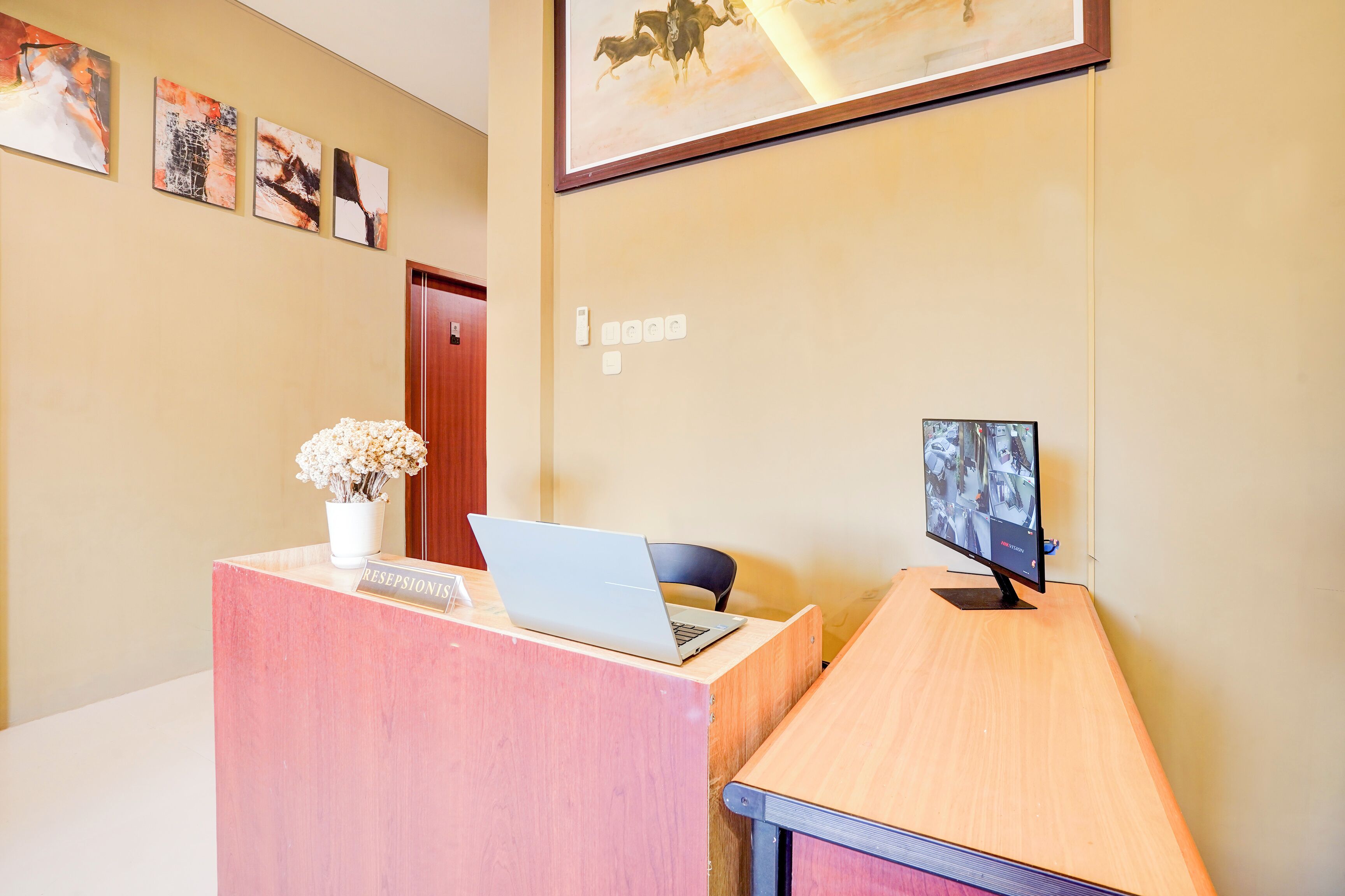 Foto - Collection O Padang City Center Near Transmart Padang Formerly De Orchids