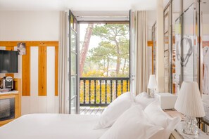 Deluxe Triple Room | In-room safe, blackout drapes, soundproofing, iron/ironing board - Ha(a)ïtza (La Teste-de-Buch)